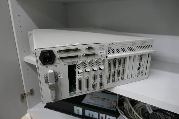 Fachinhalt Newport XPS Motion Controller / Driver Modell: XPS